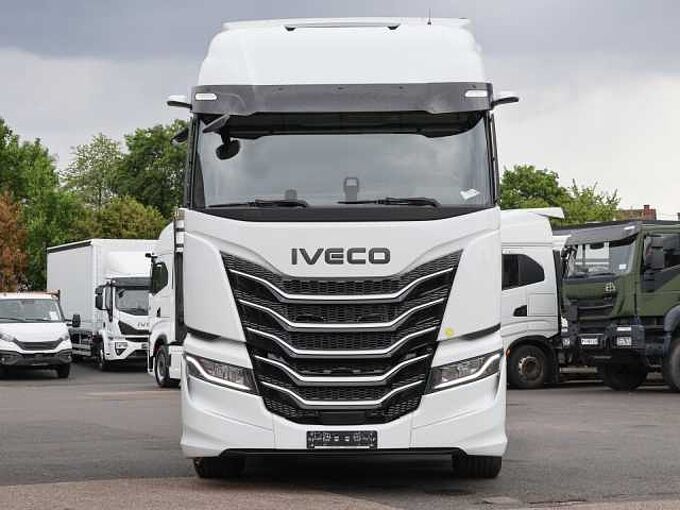 Iveco S-Way AS440S50T/P Sattelzugmaschine