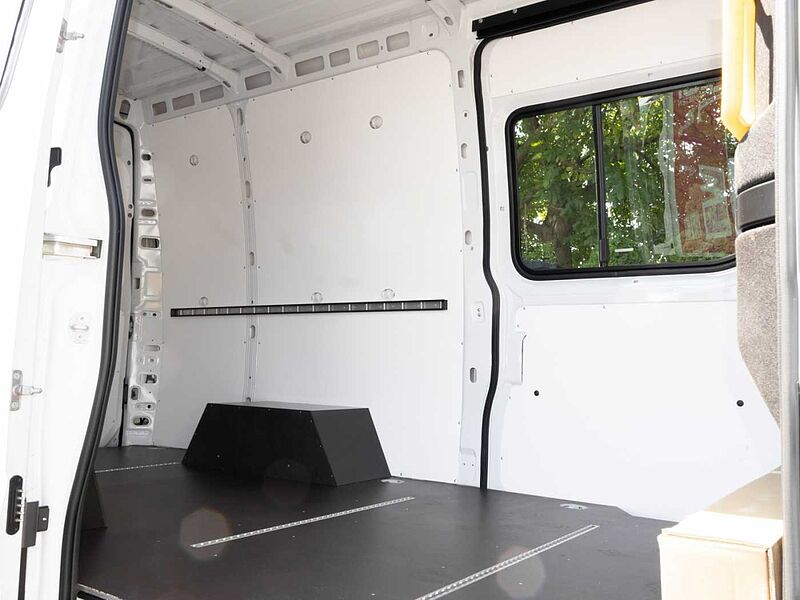 Iveco Daily 35C18A8V/P Kastenwagen Automatik