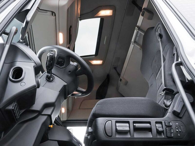 Iveco S-Way AS440S50T/FP Sattelzugmaschine